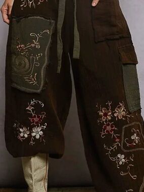 POL Textured Elastic Waist Pants in Brown